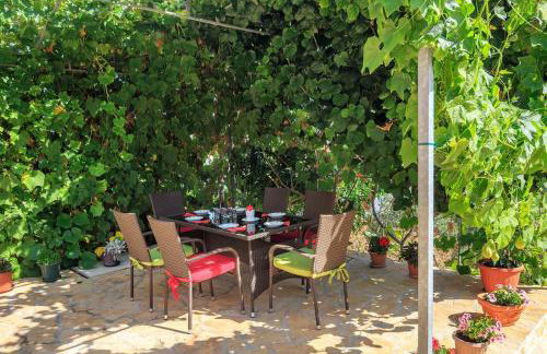 Apartment Zeljana - Photo 10