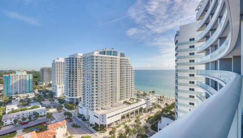 Walk to Beach and Dining! Luxe Fort Lauderdale Condo - Foto 3