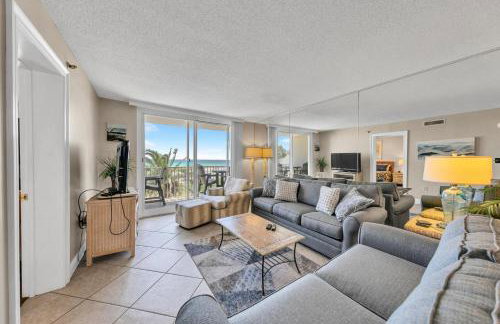 Destin on the Gulf 205 - Updated Gulf Front Property with Free Beach Service - Foto 16