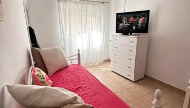 Philoxenia! Beachfront House with Garden on the Sand - Foto 5