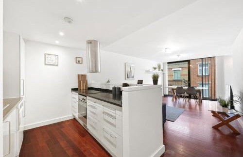 2 Bedroom Apartment Short Term Rental & Flexible Renting Shoreditch with Free WiFi & Balcony - Foto 12