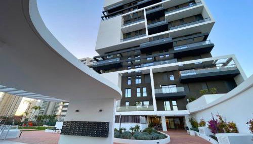 Modern 3-Bedroom with Padel and Pool Access - Photo 3