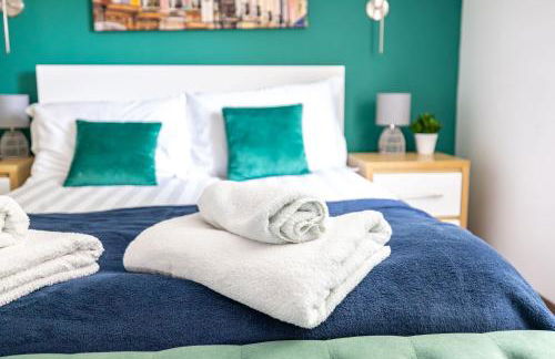 Modern 2-Bed Apartment - Near Train and Town - Parking Available - Foto 16