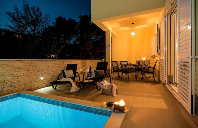 Luxury Villa Lelu With Heated Saltwater Pool, Parking, High Speed Internet, Bbq, el. car Charge T2 - Foto 50