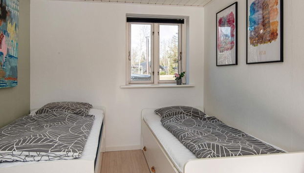 6 Person Holiday Home in Logstor - Foto 3, Habitación