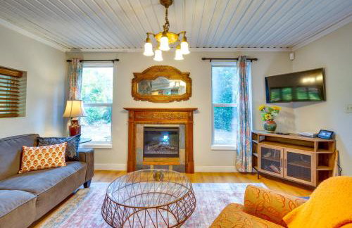 Historic Mapleton Cottage with River Views and Hot Tub - Foto 4