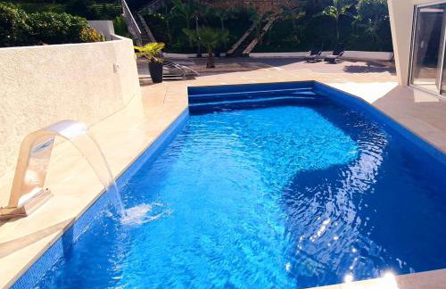 Pool and Jacuzzi Luxury Apartments - Foto 17