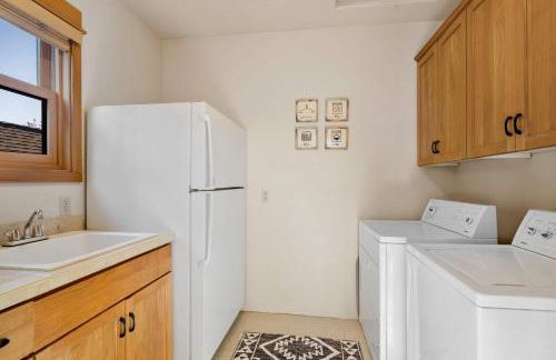 New Build Walk to Sisters Arcade Peloton Fire Pit - Foto 36