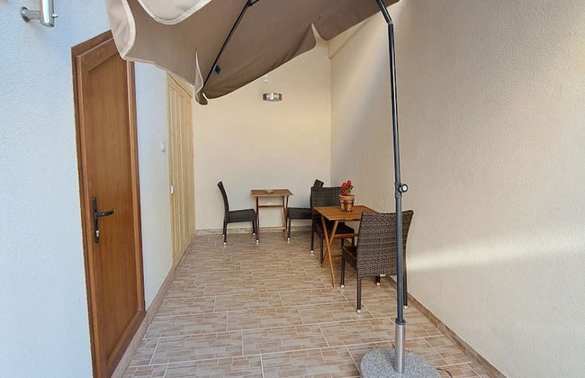 Studio Leo Apartment - Photo 30