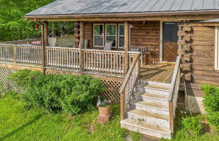 Mountain Top Cabin! Hot tub, Fireplace, Dog Friendly - Photo 28