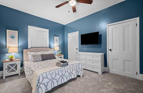 NEW! High-end Manchester Home w/ a hot tub - Foto 34