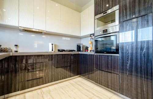 Eretria Panorama Seaview Retreat with Balcony - Photo 12