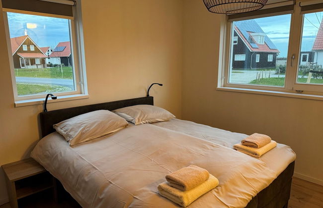 Luxe Stay With Sauna & Garden - Photo 2