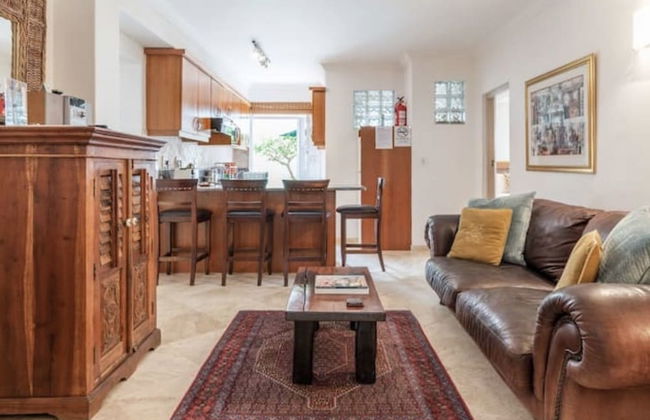 Bantry Beach Luxury Suites - Photo 32