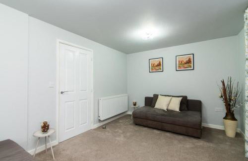 Large 4BDR House By Hyped Properties Short Term Rental Agency With Free Parking & Long Stays Shirebrook - Foto 30