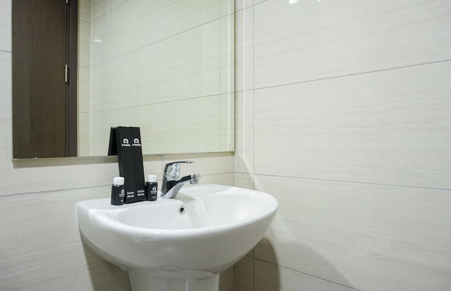 Comfortable Design 1BR Apartment Ciputra International Puri - Photo 14
