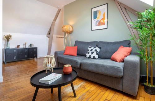 Home cinema- Netflix free - Proche aéroport Beauvais, Chantilly, forêt de Hez-Froidmont, parking public gratuit, Wifi & Netflix - Foto 12