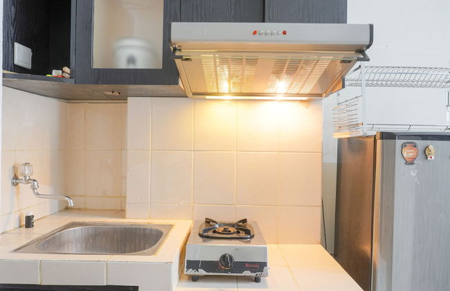 Cozy Living Studio Room At Sunter Park View Apartment - Foto 6