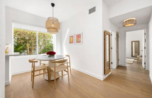 Lux Designer Apt 2BR and 2BA in the Heart of MIA Beach - Foto 8