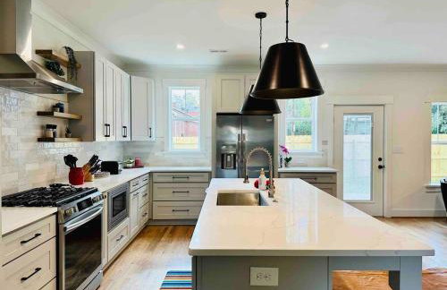 Disc Golf Getaway - Hot Tub, Soaking Tub, Games - Near Uptown - Foto 21