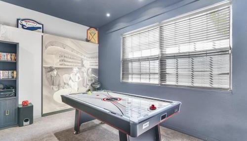 Luxurious 9BR Themed SE Facing Pool Hot Tub Theater Game Room BBQ 2 miles Disney - Foto 5