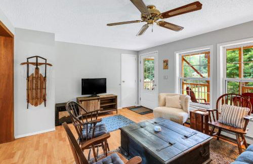 Chandler Hill Base Camp - Enjoy A Nature Getaway in this Rustic Home in the Mountains, 10 minutes from Sunday River Ski Mountain! home - Foto 49