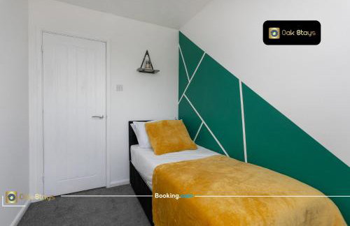 Quick Deals l 5 Bedroom l Sleeps 10 l Parking l Ideal for Groups l Oak Stays Short Lets & Serviced Accommodations - Foto 16