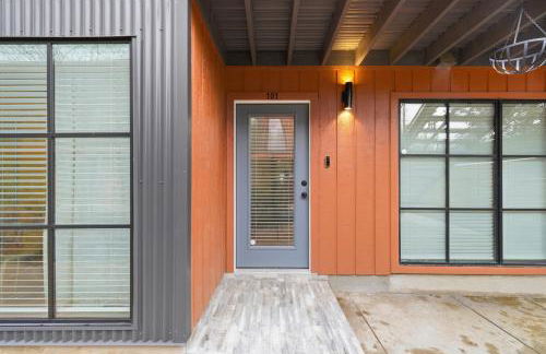 New Tiffany Blue Home on UT Campus, Moody with Dedicated Parking - Foto 21