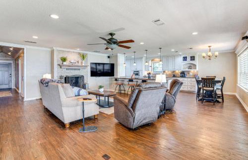 Waterfront Retreat with Dock on Cedar Creek Lake! - Foto 4