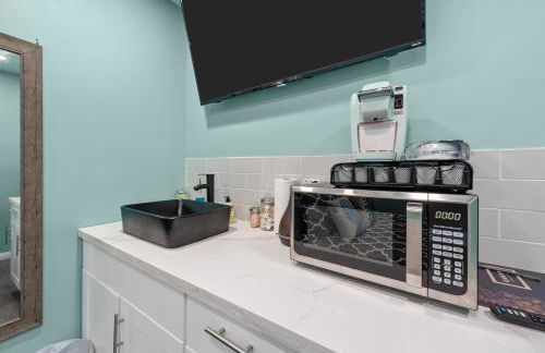 Tiny & Chic Heights Hideaway with Free Parking - Foto 5