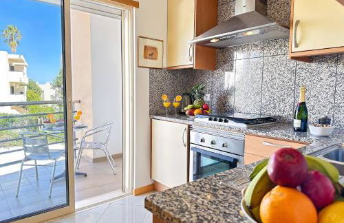 Modern Ocean, Garden & Pool view Condo by BeCherish - Foto 18