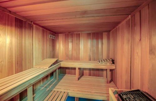 Ashe County Log Cabin Mountain-View Deck, Sauna - Foto 27