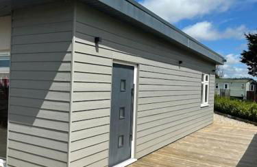 Modern apartment near the beach free parking - Photo 6