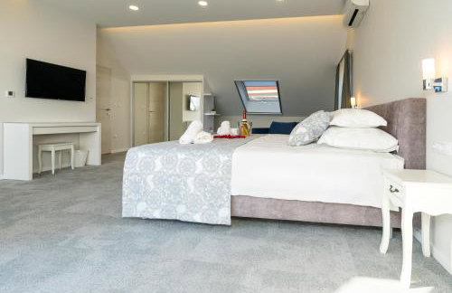 Luxury Beachfront Villa Sea Queen - Kastela - Foto 42