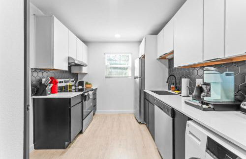 Prime SoCo boutique studios with laundry WiFi 7 Min to DT - Foto 11