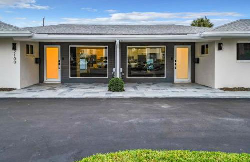 Luxe 6 Bed Heated Pool Villa I 5 min to Beach I BBQ - Foto 3