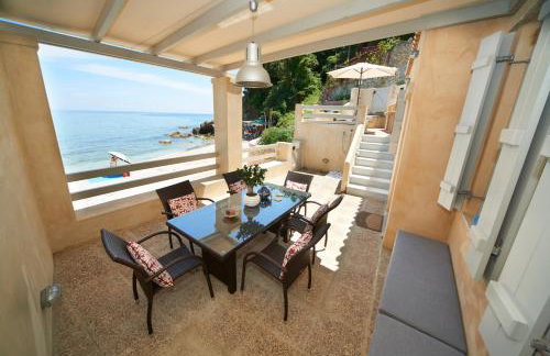 Villa Aktaia - Photo 3