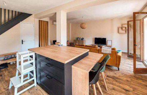 Awesome Home In Fréjus With Kitchen - Foto 6