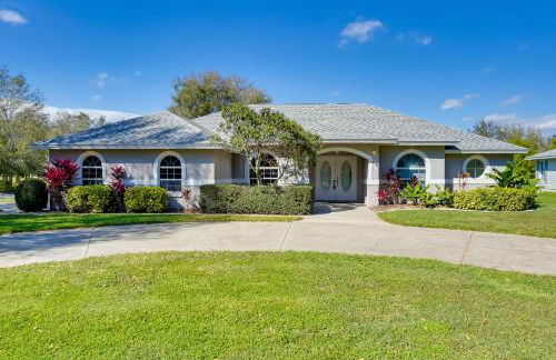 Walk to Lake Home with Screened Porch in Sebring! - Foto 1