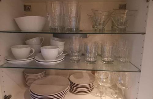 Home In Bletchley Milton Keynes, contractors favourite - Photo 29