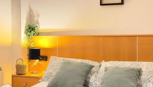 VUT Plaza Florida - Parking gratis - Foto 5