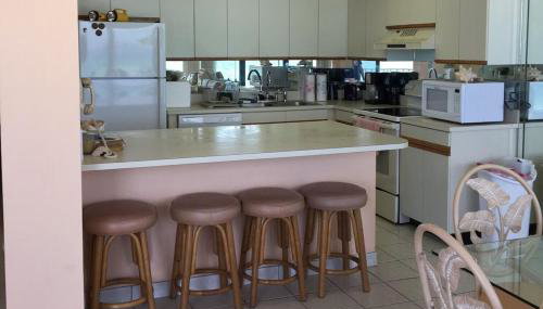 Oh Buoy! Catch the Breeze at This Beachfront Escape! Sleeps 8! - Foto 4