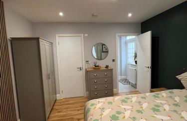 En-suite Double Room - Private Entrance & Free Parking - Foto 31
