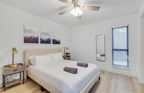 Superior 4BR 2BA Holiday Home with Hot Tub & Grill - Foto 24