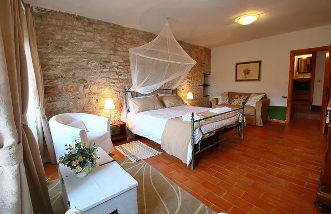 Spacious Villa With Pool in Fabriano Italy - Foto 8