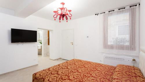 Prince Apartments - Photo 4