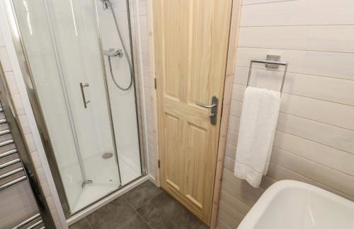 Dovestone Secluded Luxury Lodges sleeps 6 - pets welcome - Foto 24