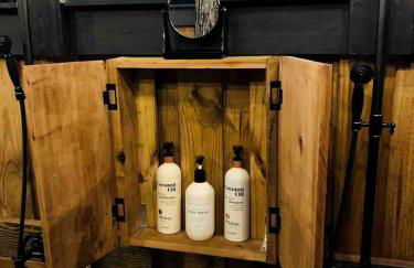 Secluded Treehouse Rental Ideal for Glamping in Alabama - Foto 25