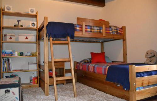 Preciosa planta baja con piscina - Foto 13