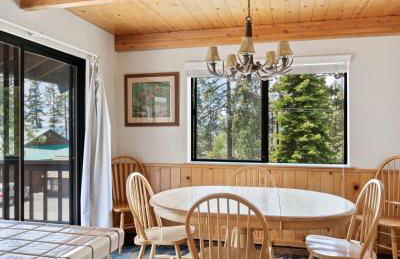 Cozy 3BDR - 1 Minute to the Beach! - Foto 6